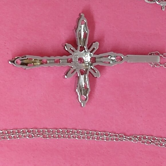Nwt,  White sapphire necklace - Picture 12 of 12